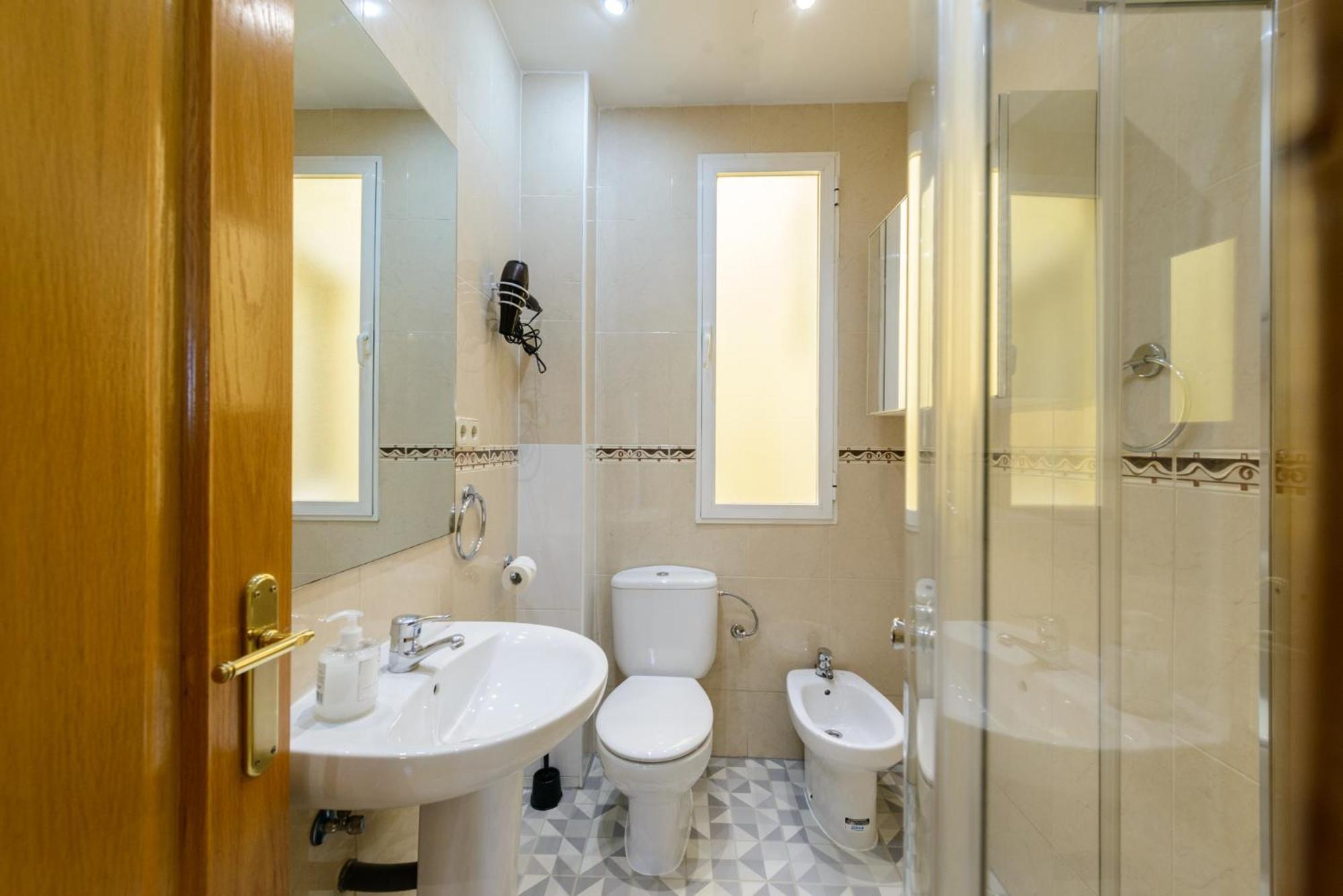 Amplio Piso En Madrid Centro Con Vistas Al Templo De Debod Apartment Екстериор снимка