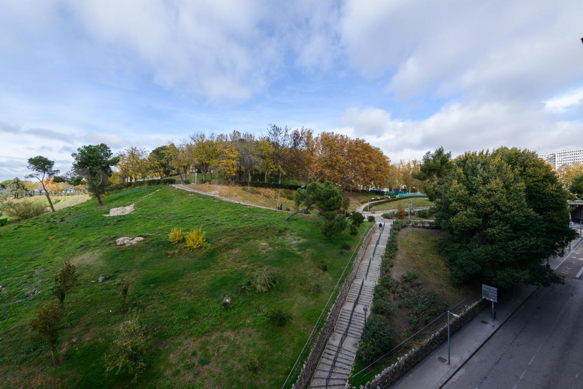 Amplio Piso En Madrid Centro Con Vistas Al Templo De Debod Apartment Екстериор снимка