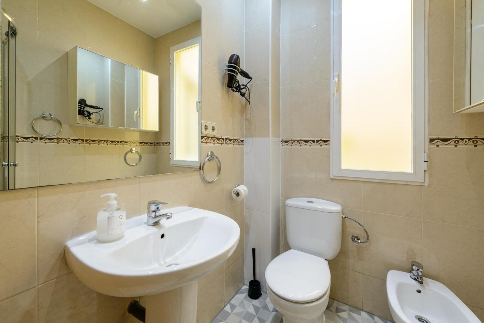 Amplio Piso En Madrid Centro Con Vistas Al Templo De Debod Apartment Екстериор снимка