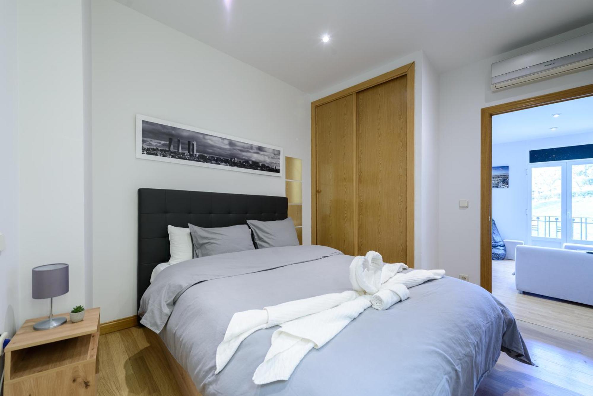 Amplio Piso En Madrid Centro Con Vistas Al Templo De Debod Apartment Екстериор снимка