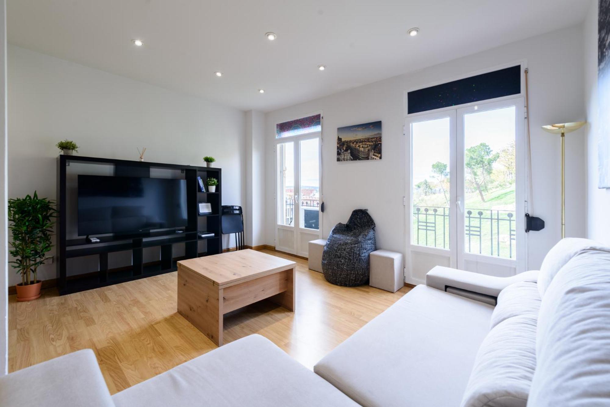 Amplio Piso En Madrid Centro Con Vistas Al Templo De Debod Apartment Екстериор снимка